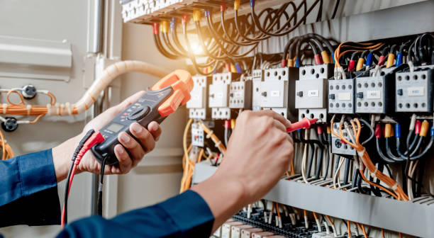 Best 24-Hour Electrician  in Redwood, OR