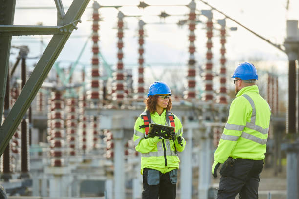 Best Local Electrician Companies  in Redwood, OR