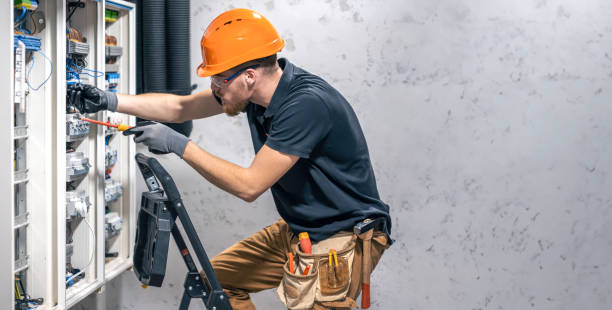 Best Emergency Electrical Repair  in Redwood, OR